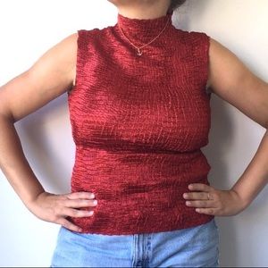 VTG 90s Crinkle Texture Top Mockneck Cranberry Red